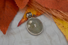 Load image into Gallery viewer, Sterling Silver Vintage Oval Celtic Pendant