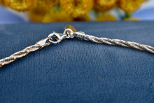 Load image into Gallery viewer, Antique Sterling Silver Vintage Fancy Twisted Shimmery Chain