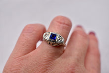 Load image into Gallery viewer, 18K White Gold Vintage Art Deco Sapphire & Diamond Three Stone High Set Ring