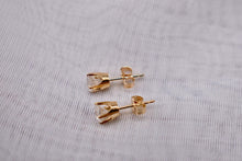 Load image into Gallery viewer, 14K Yellow Gold Round Diamond Push Back Stud Earrings 1.00cts