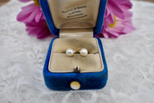 Load image into Gallery viewer, 14K Yellow Gold White Pearl Stud Pushback Earrings