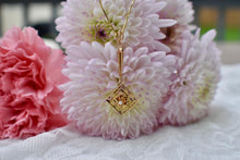 Load image into Gallery viewer, 10K&14K Yellow Gold Victorian Seed Pearl Lavalier Necklace