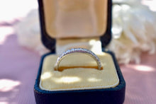 Load image into Gallery viewer, 14K White Gold Vintage 0.40cts Diamond Wedding Band