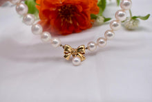 Load image into Gallery viewer, Vintage 14K Yellow Gold 16 Inch 9mm Fresh Water White Pearl & Diamond Bow Necklace Strand