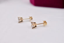 Load image into Gallery viewer, 14K Yellow Gold Princess Cut Diamond Push Back Stud Earrings 0.55cts