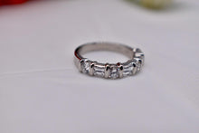 Load image into Gallery viewer, Platinum Unique 1.50cts Round & Emerald Cut Bar Channel Diamond Band