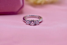 Load image into Gallery viewer, The Leo Vintage 14K White Gold 1.04cts Three Stone Round Brilliant Cut Diamond Ring