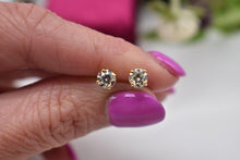 Load image into Gallery viewer, 14K Yellow Gold Round Diamond Push Back Stud Earrings 0.70cts