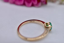 Load image into Gallery viewer, 14K Yellow Gold Solitaire Heart Shaped Emerald Ring