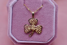 Load image into Gallery viewer, Vintage 14K Yellow Gold Enamel Shamrock/Clover Charm Necklace