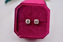 Load image into Gallery viewer, Platinum Round Natural Diamond Screw Back Stud Earrings 1.50cts