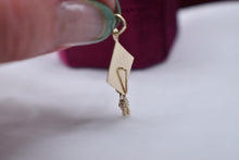 Load image into Gallery viewer, Vintage 14K Yellow Gold Animated Graduation Cap Charm