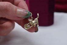 Load image into Gallery viewer, Vintage 14K Yellow Gold Playful Cat Charm