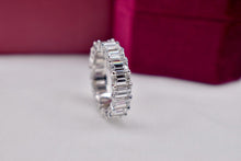 Load image into Gallery viewer, Beautiful Platinum Emerald Cut 6.00cts Natural Diamond Eternity Band