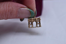 Load image into Gallery viewer, Vintage 14K Yellow Gold Rare Arch of Constantine Rome Charm