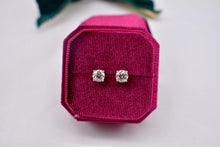 Load image into Gallery viewer, Platinum Round Natural Diamond Screw Back Stud Earrings 1.50cts