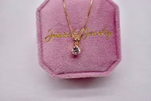 Load image into Gallery viewer, Vintage 14K Yellow Gold 0.50cts Solitaire Round Shape Diamond Necklace