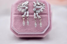 Load image into Gallery viewer, Rare Art Deco Dangle 14K White Gold 2.00cts Diamond Chandelier Style Clip On Earrings