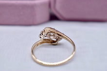 Load image into Gallery viewer, Vintage 14K Yellow Gold Retro Abstract Bypass Diamond Ring
