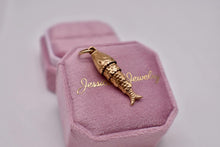 Load image into Gallery viewer, 18K Yellow Gold Moveable Articulating Fish Pendant/Charm
