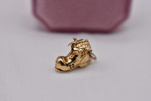Load image into Gallery viewer, Vintage 14k Yellow Gold Animated Shoe House Family Charm
