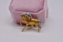 Load image into Gallery viewer, 18K Yellow Gold & Platinum Vintage Textured Horse Single Cut Diamond Brooch
