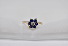 Load image into Gallery viewer, 10K Yellow Gold Vintage Sapphire & Diamond Flower Ring
