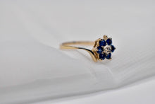 Load image into Gallery viewer, 10K Yellow Gold Vintage Sapphire & Diamond Flower Ring