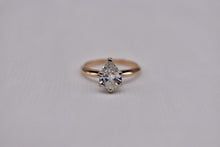Load image into Gallery viewer, Vintage 14K Yellow Gold Solitaire 1.25cts Pear Shape Diamond Engagement Ring
