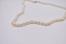 Load image into Gallery viewer, Vintage 10K White Gold 16.5 Inch Graduated Fresh Water White High Quality Shell Pearl Necklace Strand