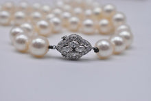 Load image into Gallery viewer, Vintage 14K White Gold 17.5 Inch Cultured High Quality Fresh Water 9mm White Pearl Necklace Strand With Beautiful 0.80cts Diamond Clasp