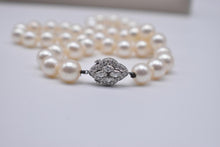 Load image into Gallery viewer, Vintage 14K White Gold 17.5 Inch Cultured High Quality Fresh Water 9mm White Pearl Necklace Strand With Beautiful 0.80cts Diamond Clasp