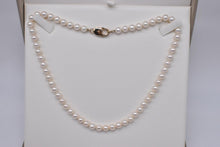 Load image into Gallery viewer, Vintage 14K Yellow Gold 18.5 Inch 7mm Fresh Water Cultured White Pearl Necklace Strand