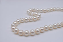 Load image into Gallery viewer, Vintage 14K Yellow Gold 18.5 Inch 7mm Fresh Water Cultured White Pearl Necklace Strand