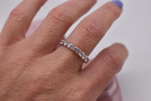 Load image into Gallery viewer, Vintage 14K Rose Gold 1.00cts Natural Diamond Wedding Band