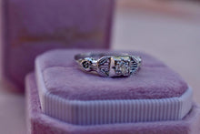 Load image into Gallery viewer, Vintage 18K White Gold Art Deco Filigree Square Shape Old European Cut Diamond Ring