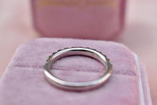 Load image into Gallery viewer, 14K White Gold Vintage 0.90cts Natural Diamond Anniversary Band