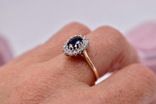Load image into Gallery viewer, 14K Yellow Gold Vintage Natural Sapphire & Diamond Oval Halo Ring