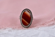 Load image into Gallery viewer, Vintage Art Deco 14K White Gold Bezel Set Banded Agate Ring