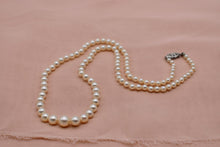 Load image into Gallery viewer, Vintage Sterling Silver 20" Graduated Pearl Strand Necklace