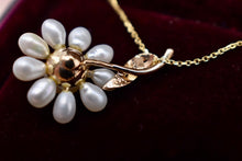 Load image into Gallery viewer, Vintage 14K Yellow Gold Flower Freshwater Pearl Statement Necklace