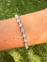 Load image into Gallery viewer, Reserved Listing Vintage 10 karat white gold 3.50cts Natural Diamond Tennis Bracelet
