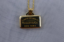 Load image into Gallery viewer, Tiffany &amp; Co Genuine Return To Rectangular Purse Necklace 18K Yellow Gold
