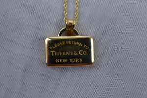 Tiffany & Co Genuine Return To Rectangular Purse Necklace 18K Yellow Gold