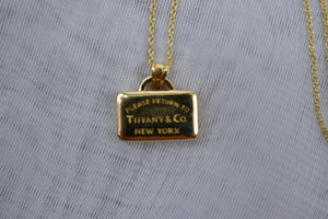 Tiffany & Co Genuine Return To Rectangular Purse Necklace 18K Yellow Gold