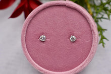 Load image into Gallery viewer, 14K White Gold Round Diamond Push Back Martini Stud Earrings 0.90cts
