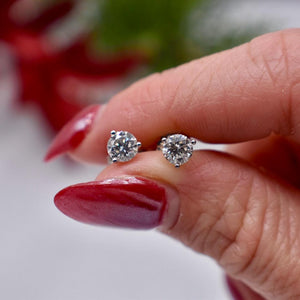14K White Gold Round Diamond Push Back Martini Stud Earrings 0.90cts
