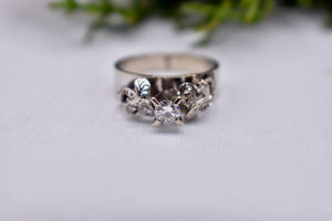 Antique Art Deco 10K White Gold Diamond Floral Retro Ring