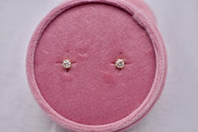 Load image into Gallery viewer, 14K Yellow Gold Round Diamond Screw Back Stud Earrings 0.40cts
