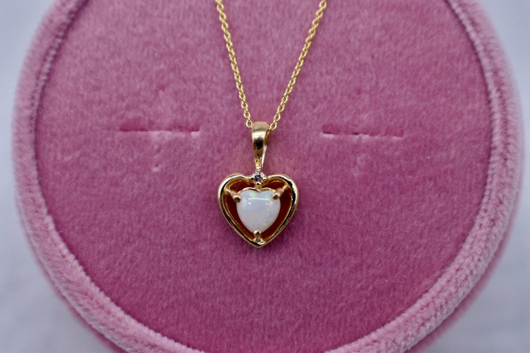 Beautiful Vintage 14K Yellow Gold Heart Shape Opal and Diamond Necklace